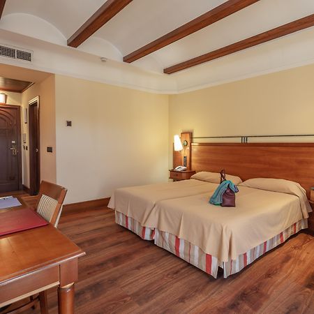 Hotel Abades Guadix Exterior foto